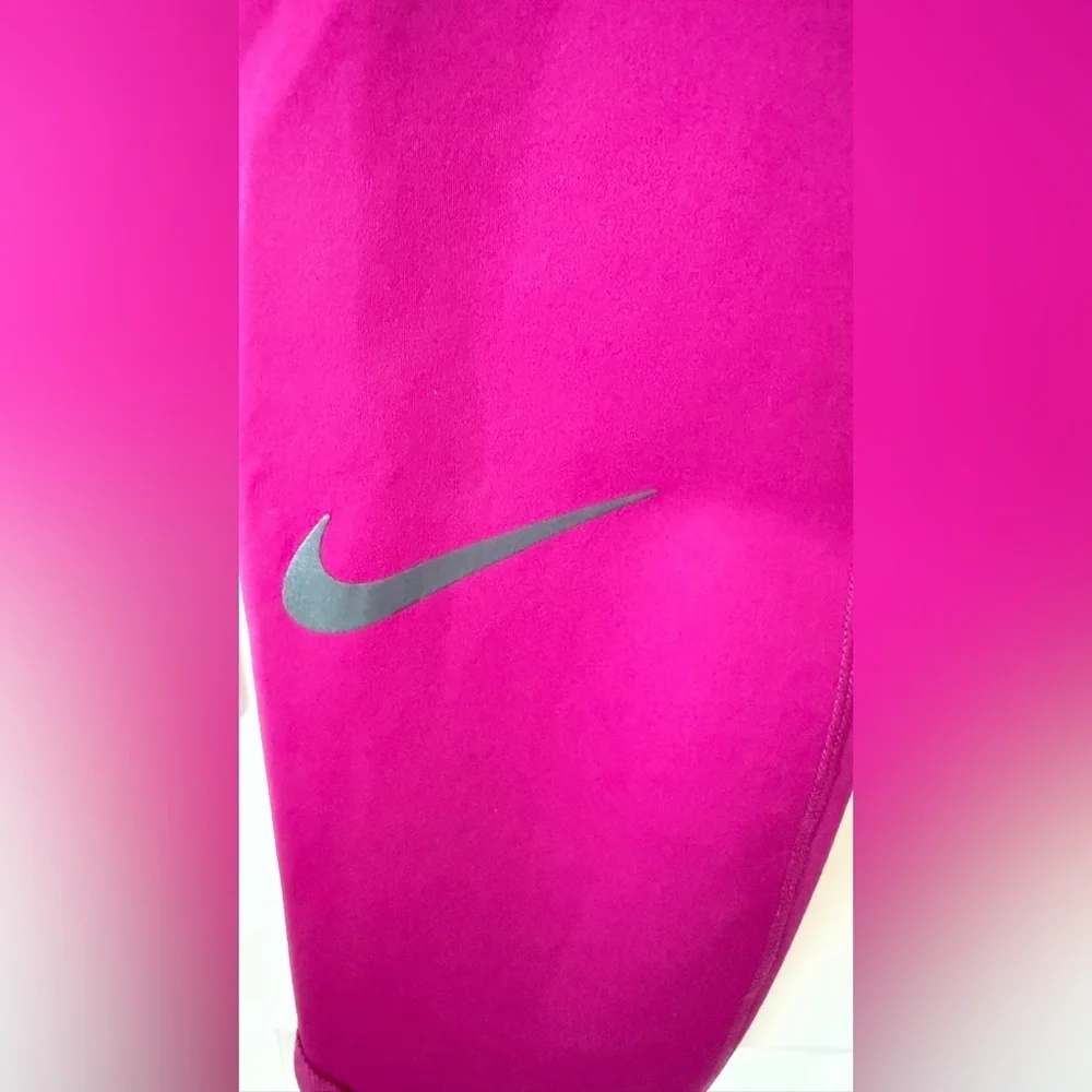Nike Women's Magenta Leggings